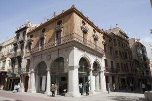 lugar de la conferencia El ciudadano frente a la recogida selectiva de la basura